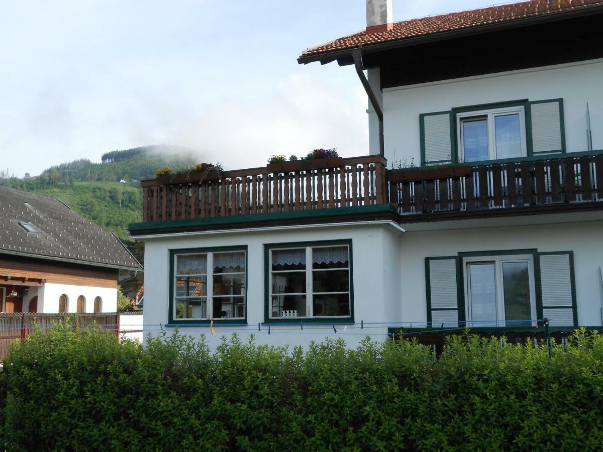 Pension Gierlinger Aflenz Kurort Екстер'єр фото