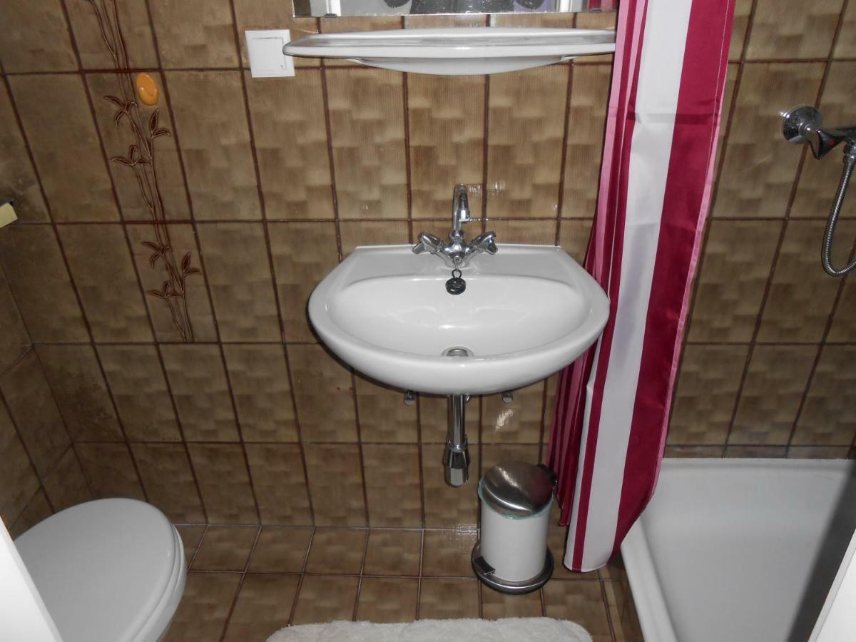 Pension Gierlinger Aflenz Kurort Екстер'єр фото