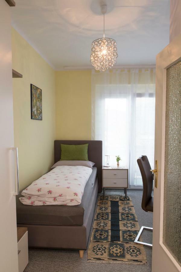 Pension Gierlinger Aflenz Kurort Екстер'єр фото